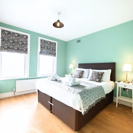 Victorian 2Br Apartment, King Beds, Fast Wifi, Near Shops, Cafes & Transport, E17 Londres Exterior foto
